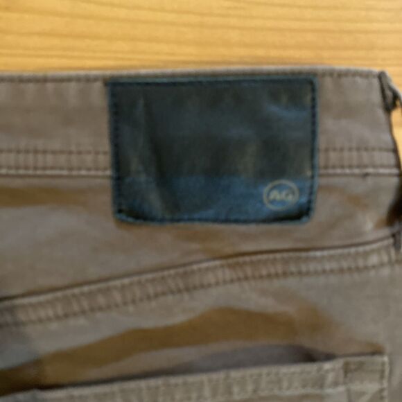 AG Adriano Goldschmied Everett Size 33x34 Slim Straight Brown Chino Pants Mens - Picture 9 of 13
